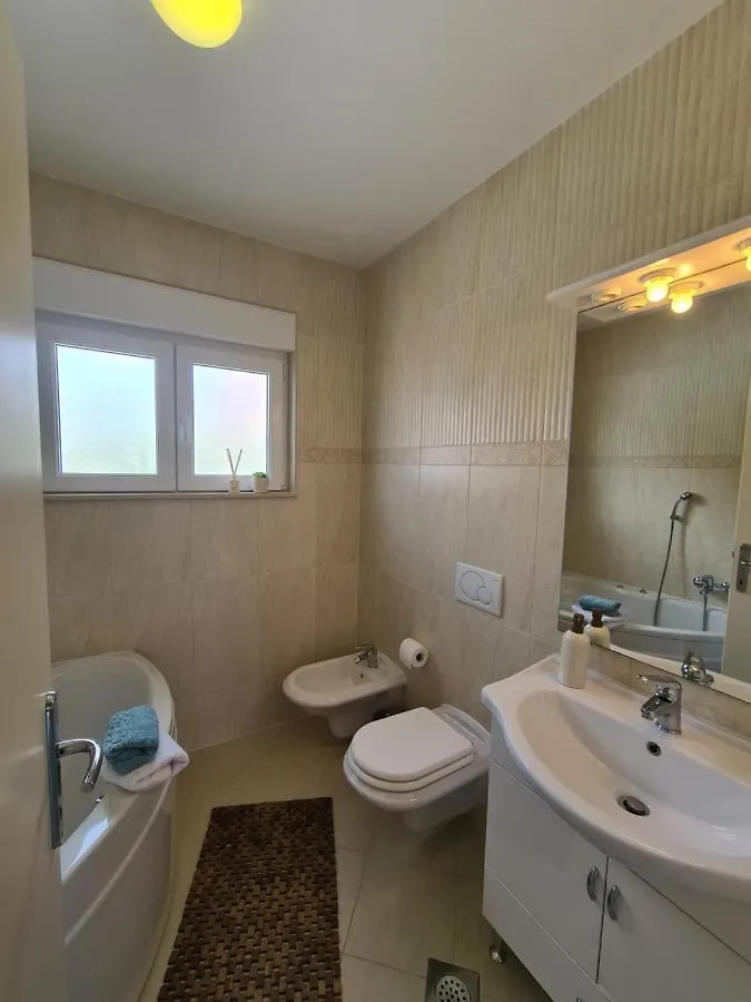 Modern Apartment Near The Sea-Mise Trogir Croatia