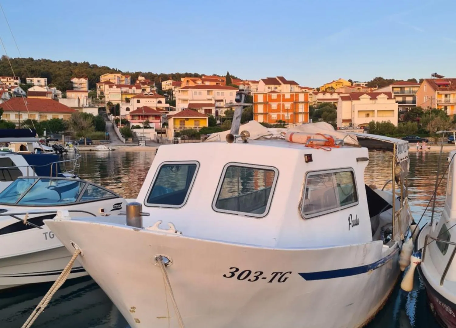 Modern Apartment Near The Sea-Mise Trogir 0*,  Croatia