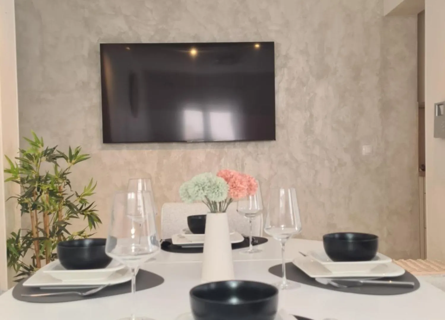 Modern Apartment Near The Sea-Mise Trogir