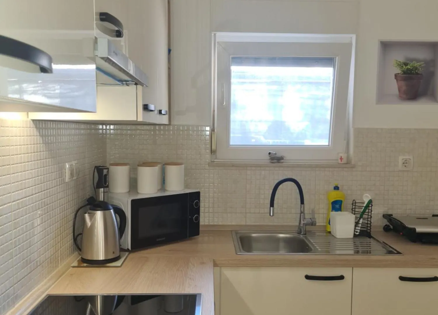 Modern Apartment Near The Sea-Mise Trogir Croatia