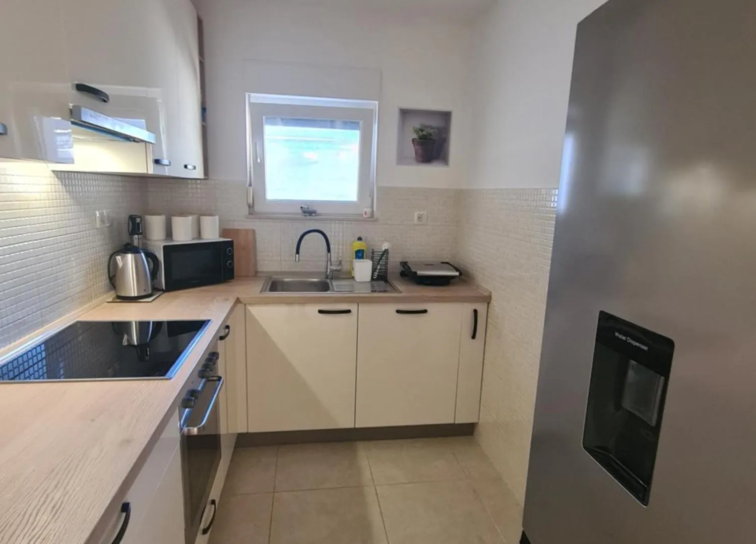 Modern Apartment Near The Sea-Mise Trogir Croatia