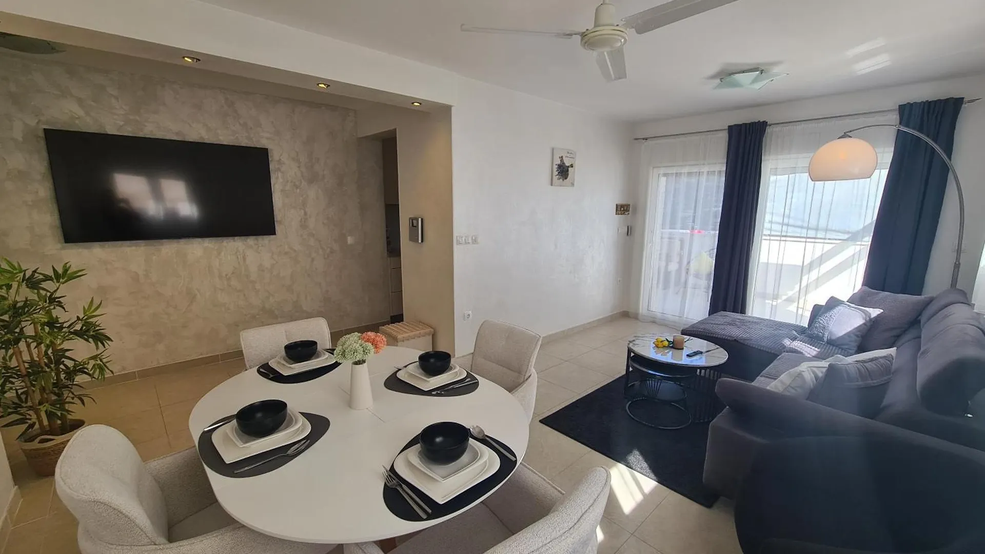 Modern Apartment Near The Sea-Mise Trogir 0*,  Croatia